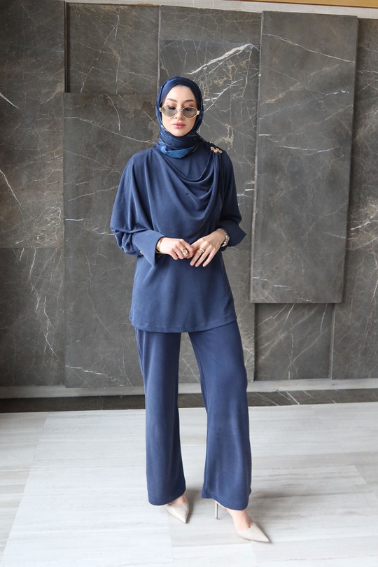 Yandan Düğme Detaylı Takım Lacivert