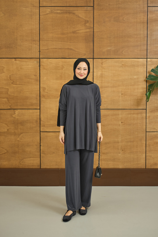 Yanları Yırtmaç Detay İkili Takım Gri