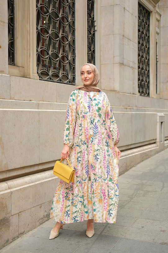 Yaprak Desenli Elbise Krem