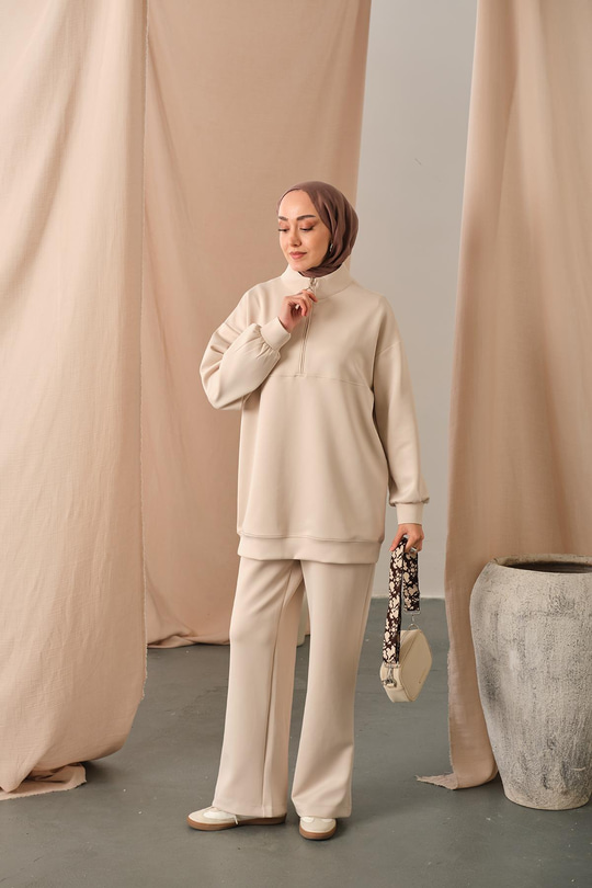 Yarım Fermuarlı Takım Taş