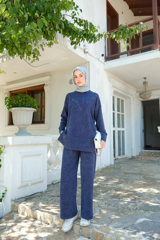 Yırtmaç Detay Yıkama Takım Lacivert