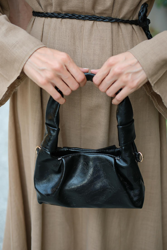 Zincir Askılı Çanta Siyah