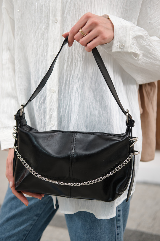Zincir Detay Çanta Siyah