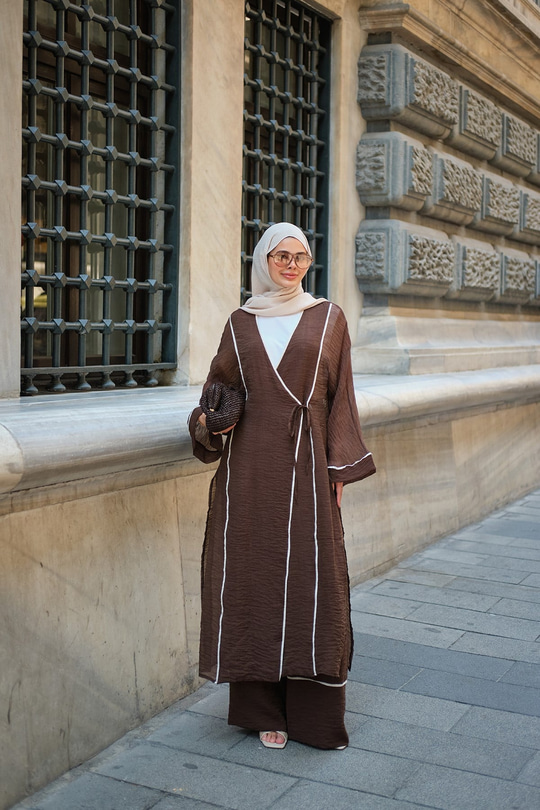 Şerit Detay Bel Bağlamalı Tül Kimono Takım Kahverengi