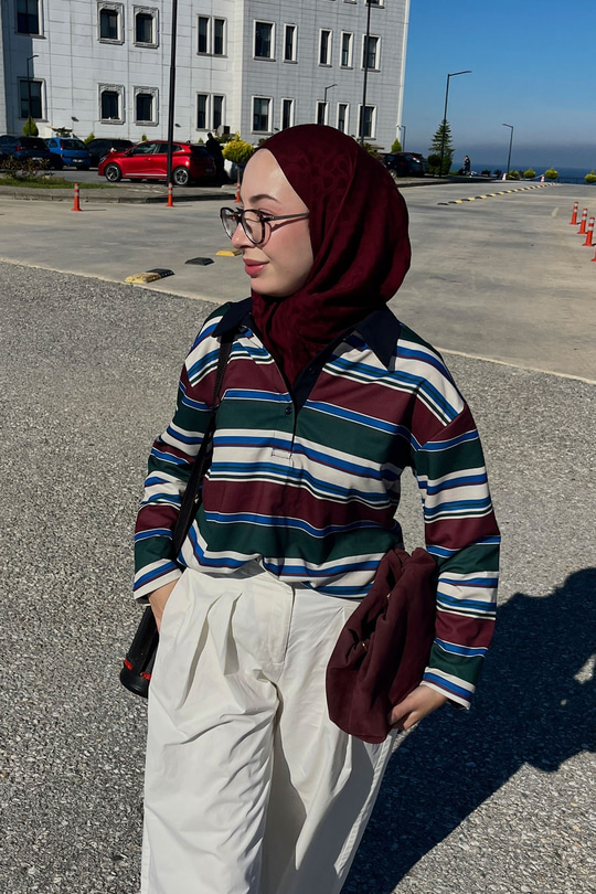 İnce Çizgili Yarım Düğmeli Sweatshirt Yeşil