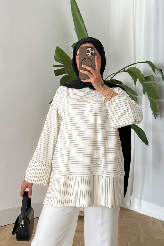 Yırtmaç Detay Çizgili Sweatshirt Ekru