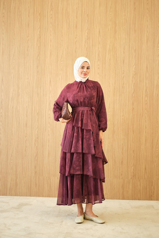 Desenli Bel Bağlamalı Elbise Bordo