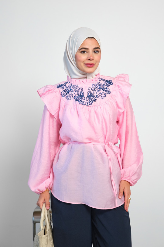 Yaka Fırfırlı Nakış Detay Bel Bağlamalı Bluz Pembe