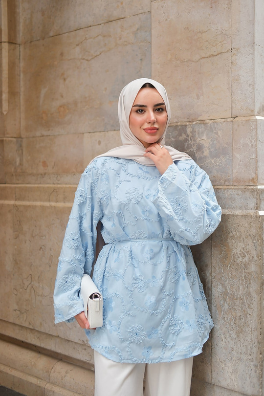 Çiçek Nakış Detaylı Bel Bağlamalı Tunik Mavi