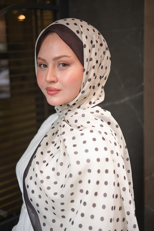 Puantiyeli İpek Şal Siyah-Bej