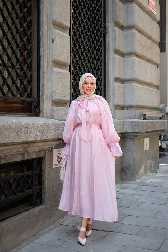 Yaka Bağlama Detaylı Etekli Takım Pembe