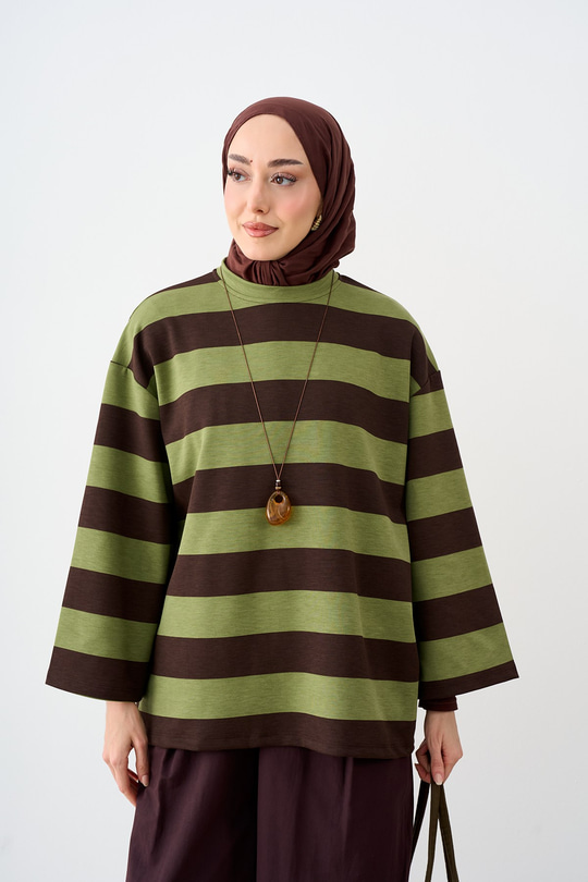 Bisiklet Yaka Çizgili Sweatshirt Yeşil