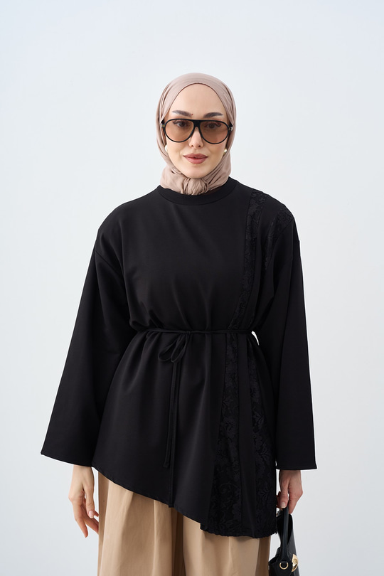 Asimetrik Kesim Dantel Garnili Tunik Siyah