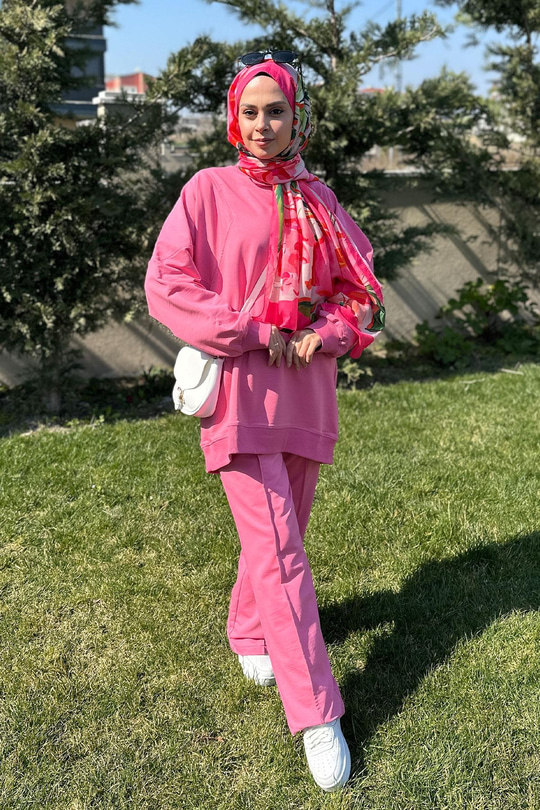 Asimetrik dikiş detaylı İkili Takım Pembe