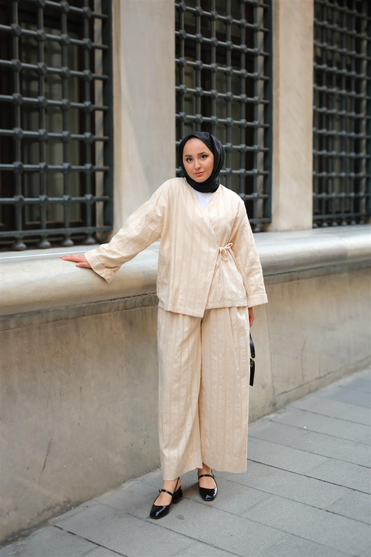 Badem Dikişli Kimono Takım Krem