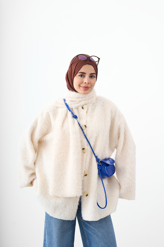 Peluş Detay Şallı Triko Hırka Bej