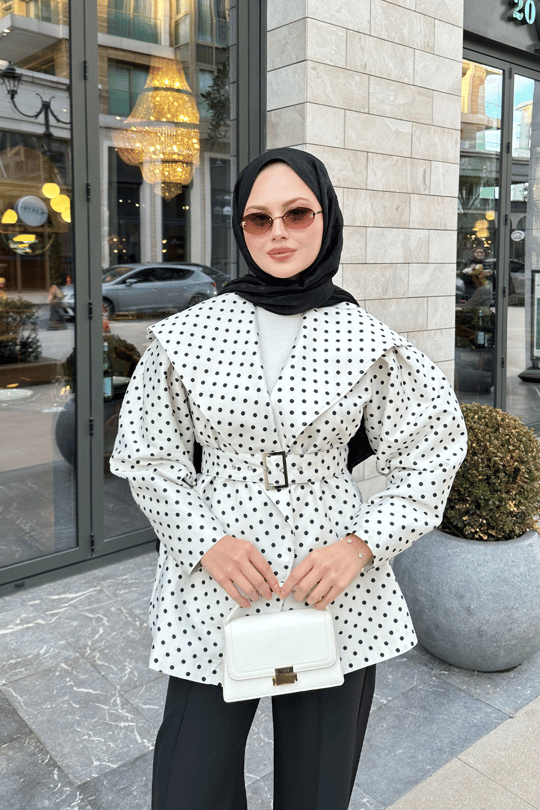 Bebe Yaka Puantiyeli Kemerli Ceket Beyaz