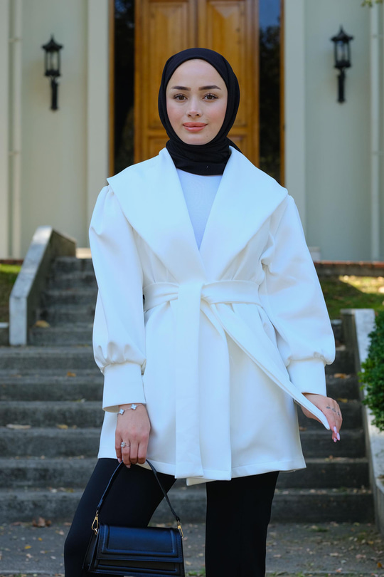Bel Bağlamalı Hırka Beyaz