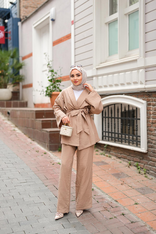 Bel Bağlamalı Müslin Takım Vizon