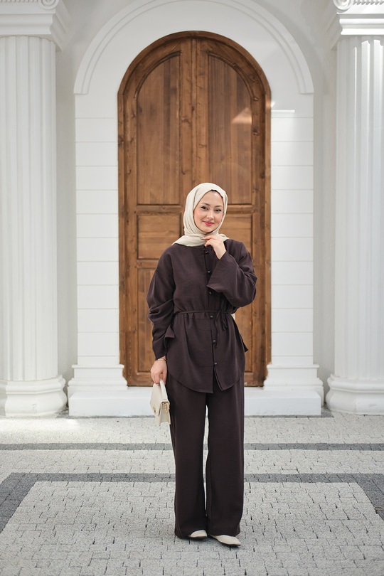 Bel Bağlamalı Top Düğme Detay İkili Takım Kahverengi