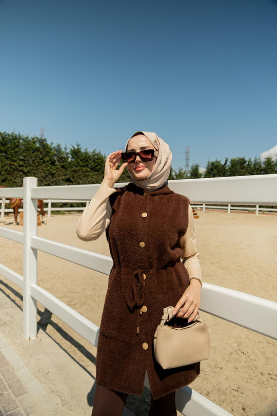 Bel Bağlamalı Triko Yelek Kahverengi