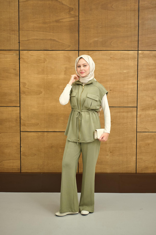 Beli Ayarlanabilir Gold Fermuar Detay Yelekli Takım Açık Yeşil