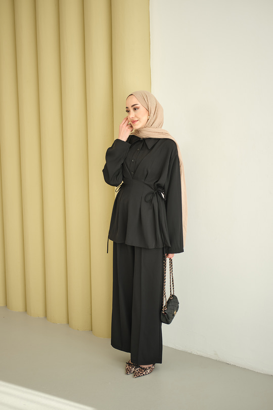 Beli Korse Detay Beli Kendinden Kemerli Takım Siyah