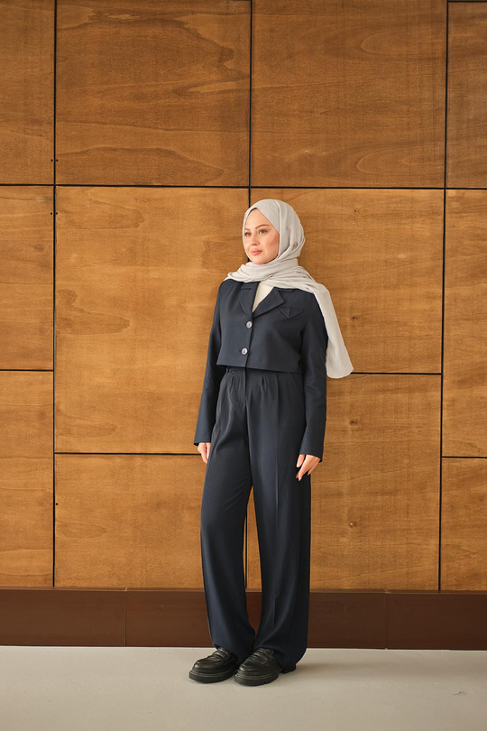 Beli Lastikli Pileli Pantolon Lacivert