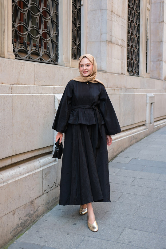 Bluzlu Etekli Takım Siyah