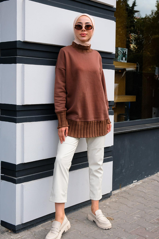 Boğazı Örgü Detaylı Sweat Kahverengi