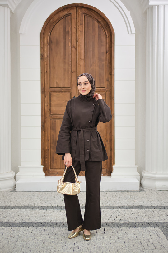 Boyun Düğme Detay Bel Bağlamalı Kot Takım Kahverengi