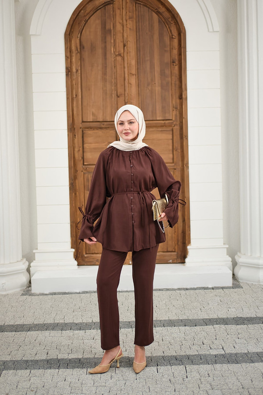 Büzgü Detay Takım Kahverengi