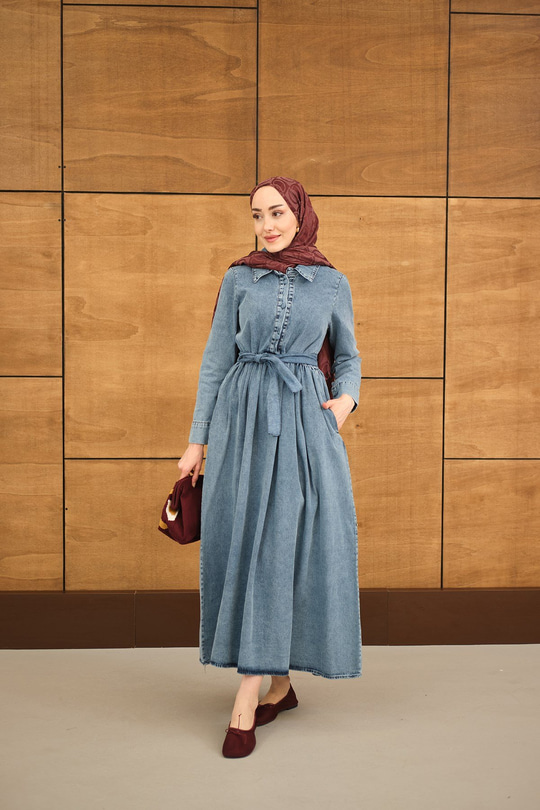 Büzgü Detay Yarım Düğmeli Bel Bağlamalı Kot Elbise Buz Mavi