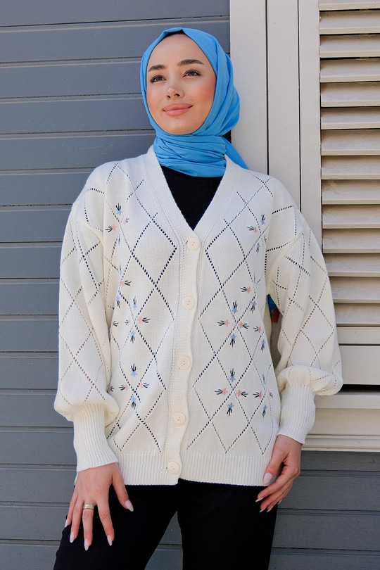 Çiçek Baskılı Triko Hırka Beyaz