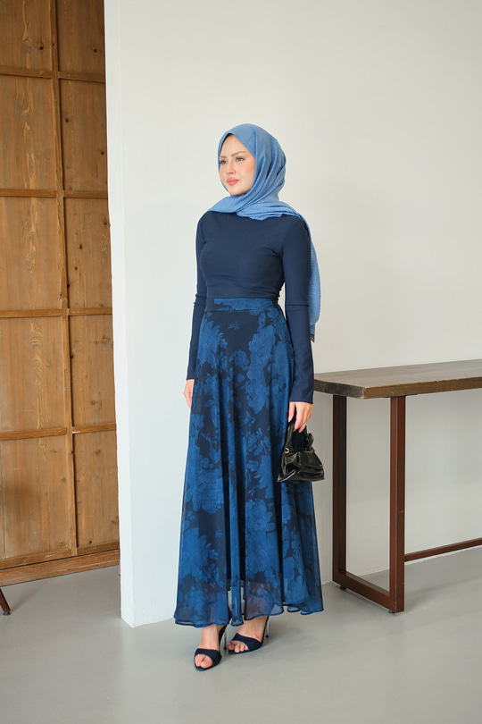 Çiçek Desen Astarlı Şifon Etek Lacivert