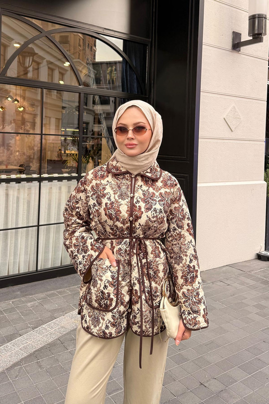 Çiçek Desen Kapitone Ceket Kahverengi