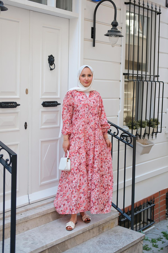 Çicek Desenli Elbise Kırmızı