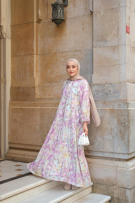 Çicek Desenli Elbise Vişne Çürüğü