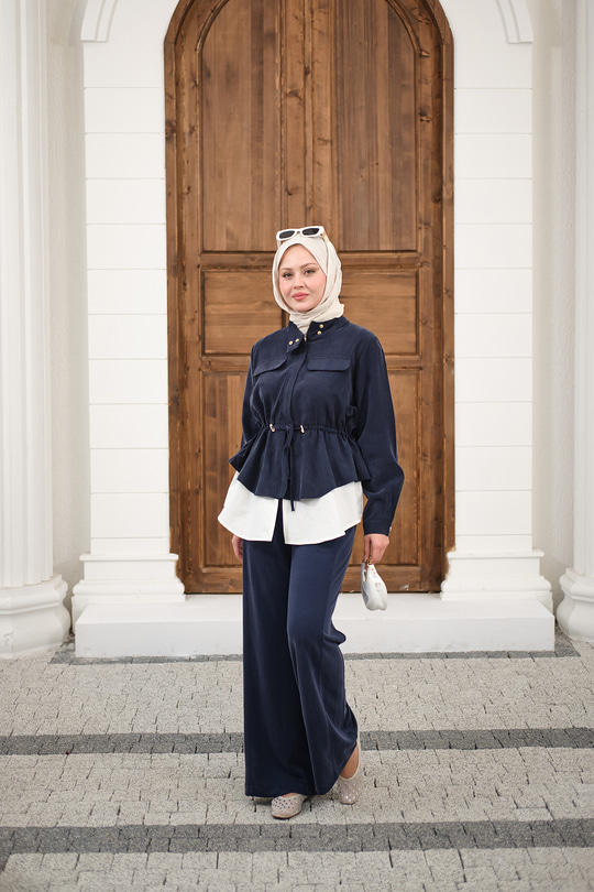 Çift Cep Detaylı Gizli Düğmeli Parçalı Takım Lacivert