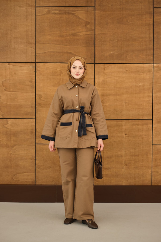Çift Cepli Gold Düğme Detay Bel Bağlamalı Takım Vizon