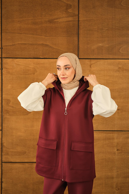 Çift Cepli Kapüşonlu Yelekli Takım Bordo