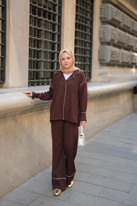 Çizgi Detay İkili Takım Kahverengi