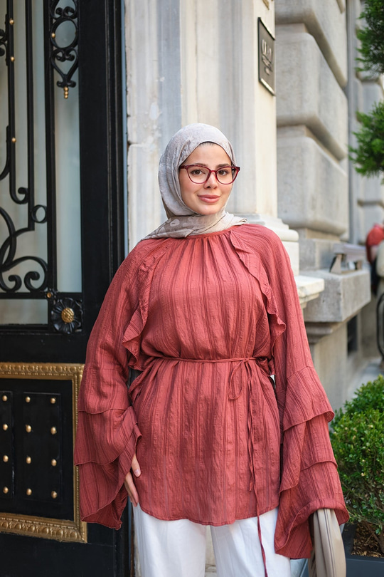 Kolları Katlı Önü Fırfır Detay Bel Bağlamalı Tunik Kiremit