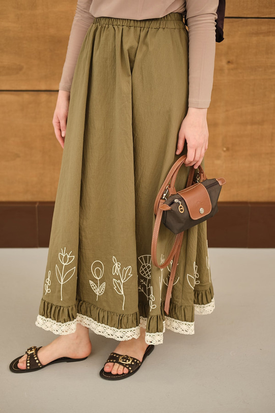 Dantel Ve Çiçek Nakışlı Etek Küf Yeşil