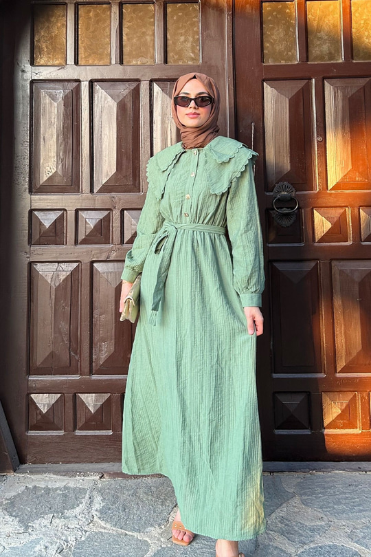 Dantelli Bebe Yaka Elbise Haki Yeşil