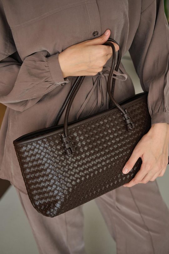 Deri Detay İşlemeli Çanta Kahverengi