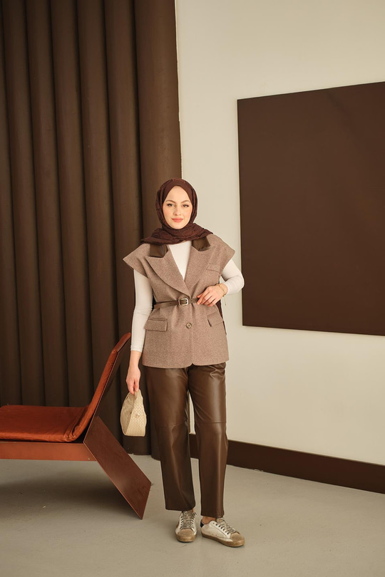 Deri Pantolonlu Yelekli Takım Kahverengi