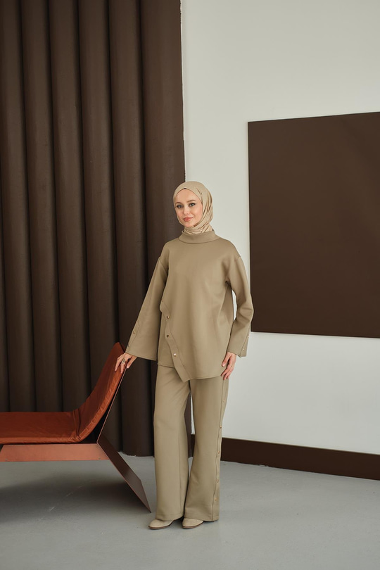 Dik Yaka Takım Yeşil