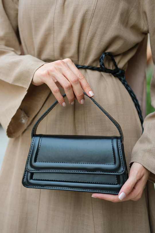 Dikdörtgen El Çanta Siyah