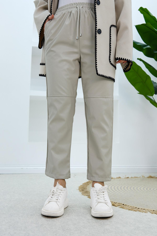 Dizi Dikişli Deri Pantolon Taş